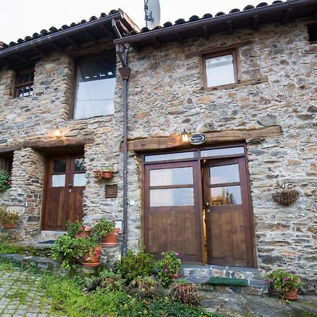 Gasthaus Casa Do Pomar Bragança Exterior foto